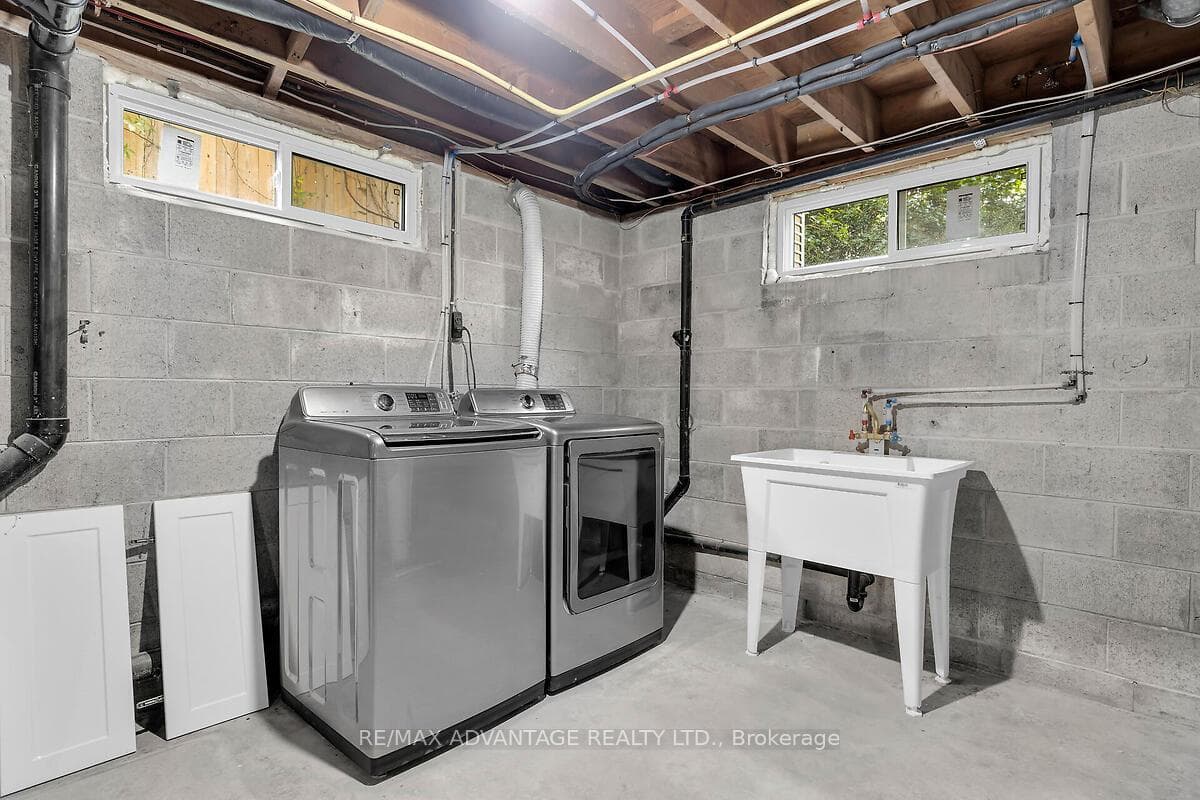 2 Frederick Avenue photo 26