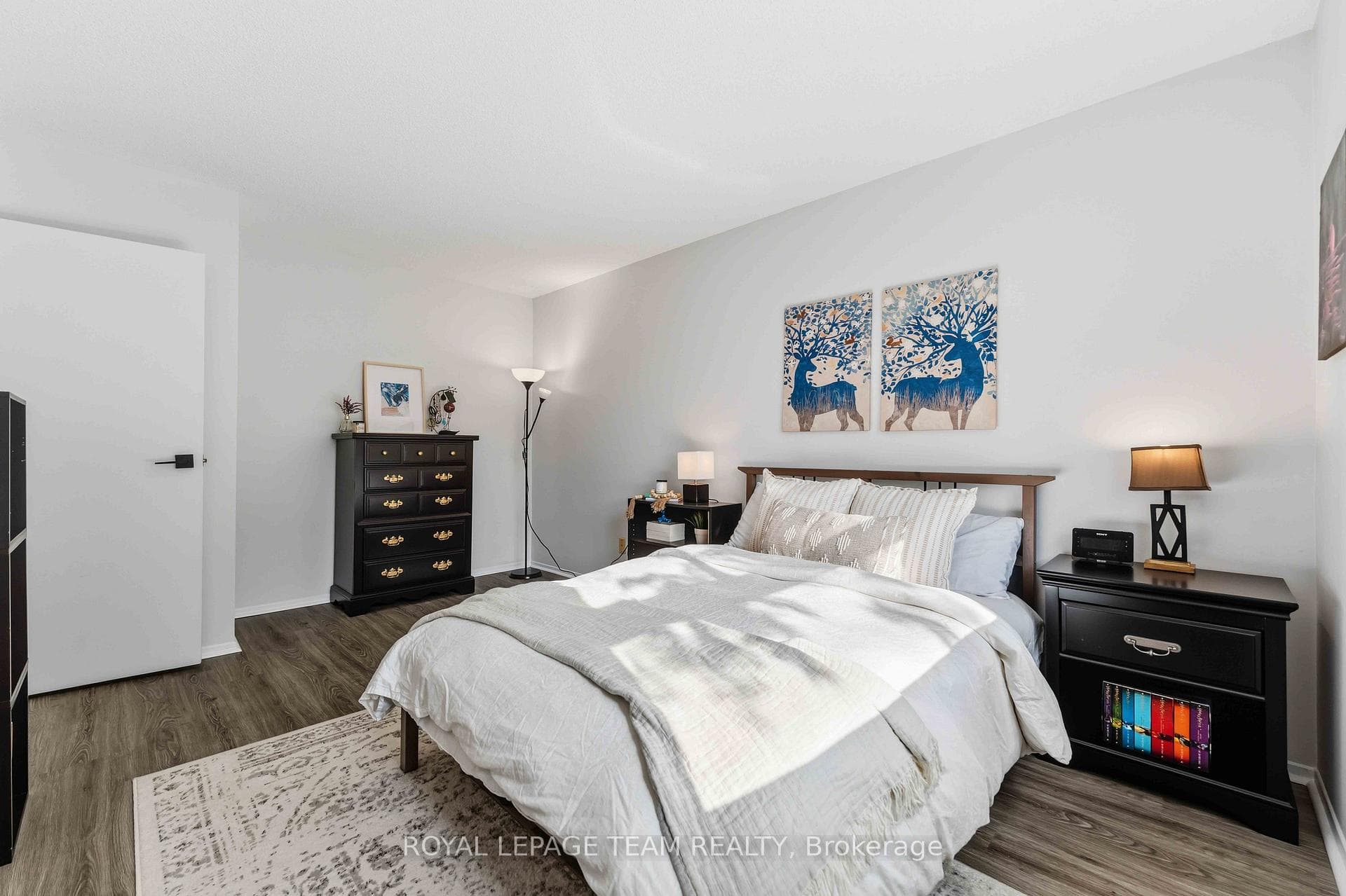 110 Forward Avenue Unit 203 photo 21