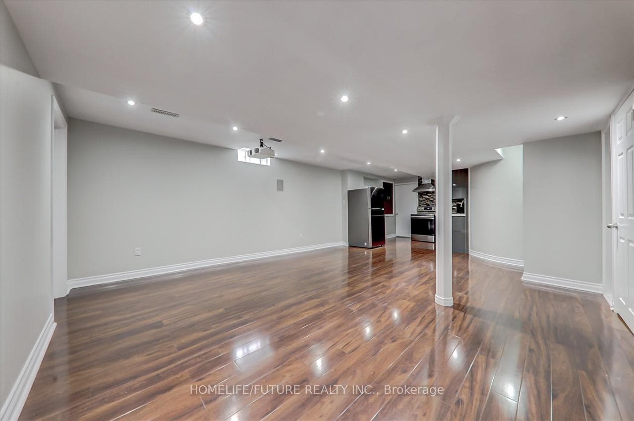33 Eastvale Drive photo 30