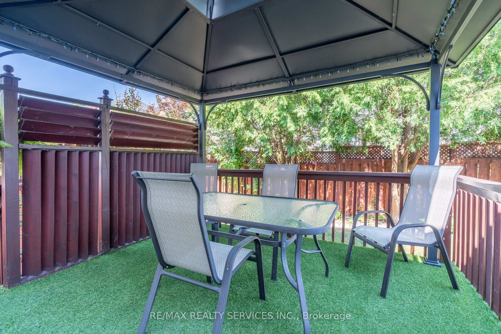53 Loughlin Hill Crescent photo 23