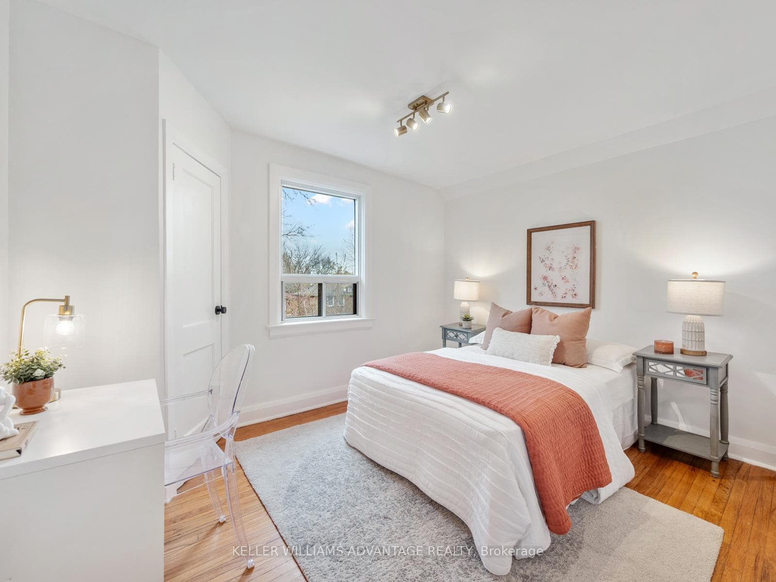 122 Woodfield Road photo 17
