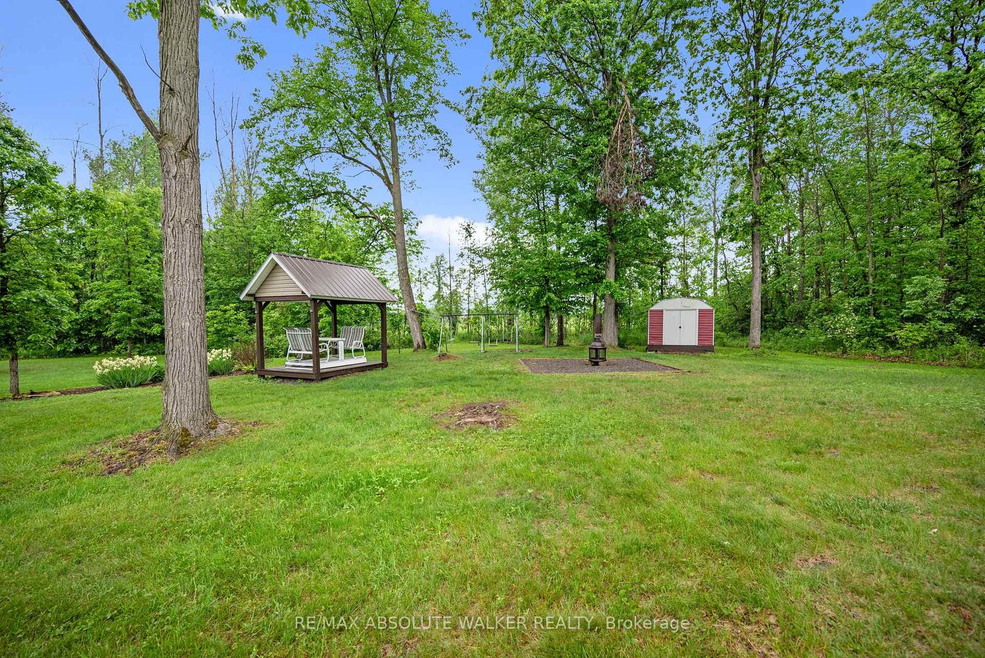 18668 Kenyon Concession 2 Road photo 39