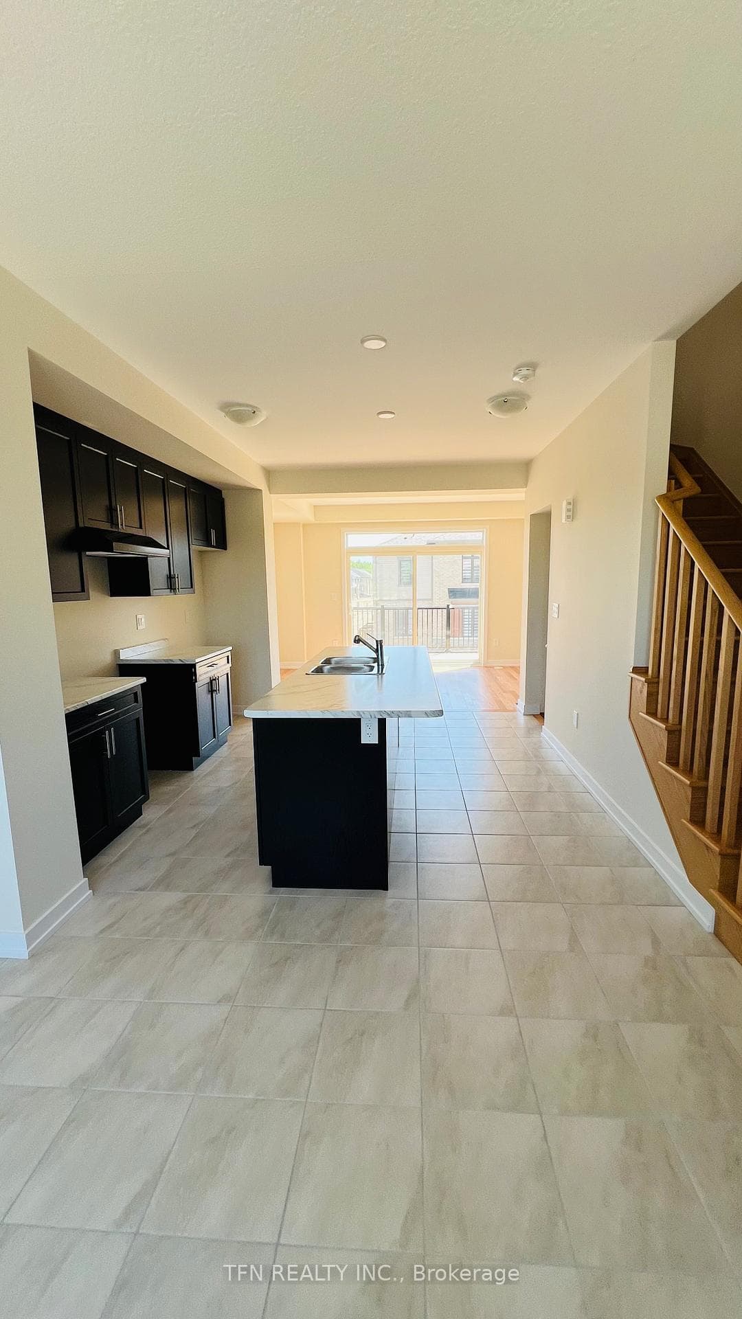 125 Melody Lane photo 6