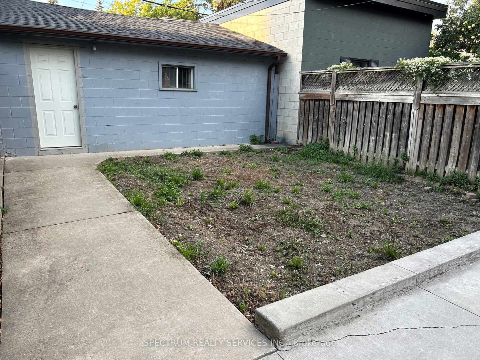 112 Argyle Street photo 17