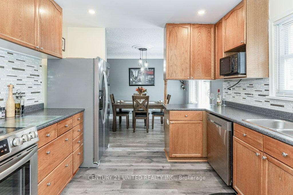 28 Masterson Drive photo 15