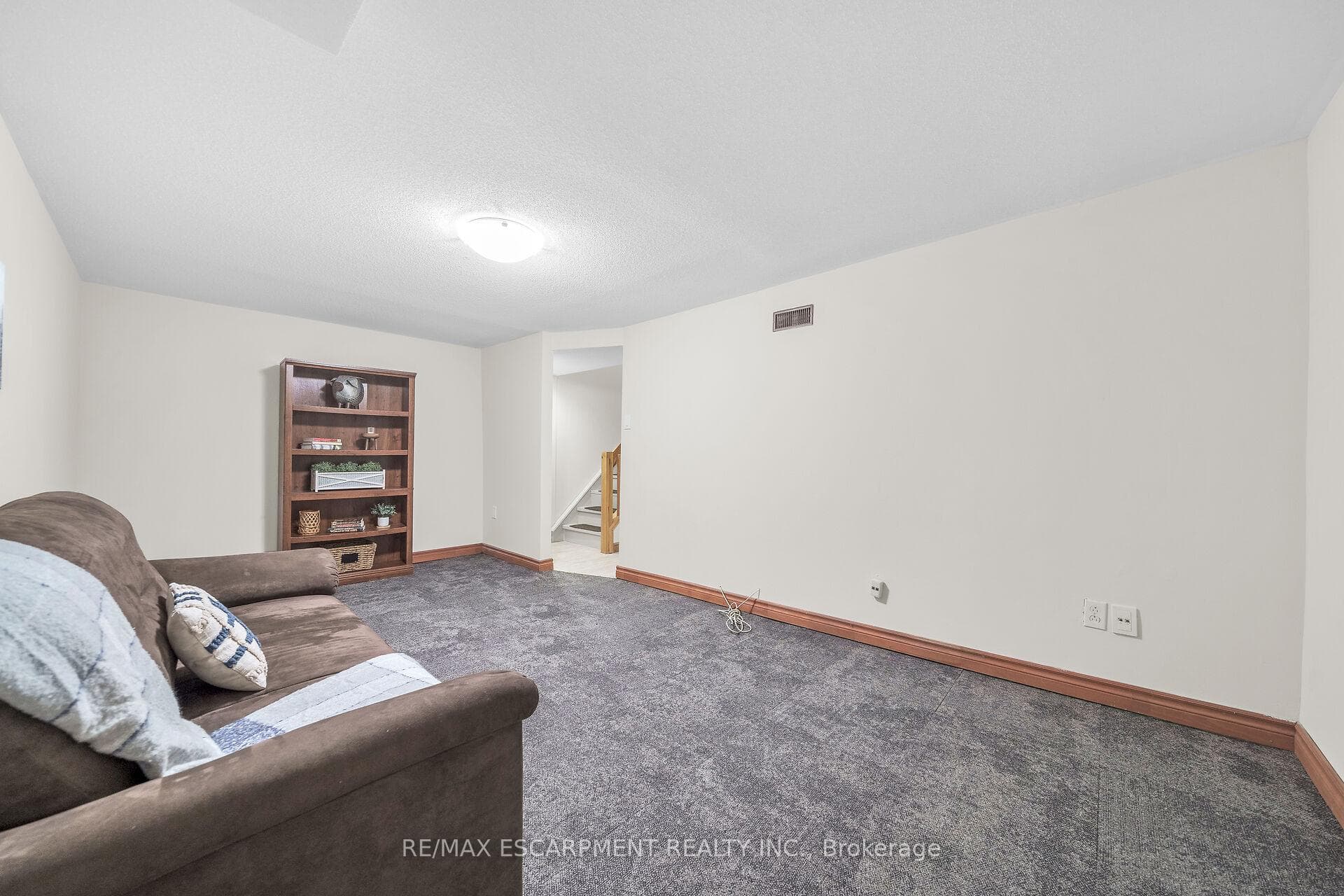 16 BOON Court photo 14
