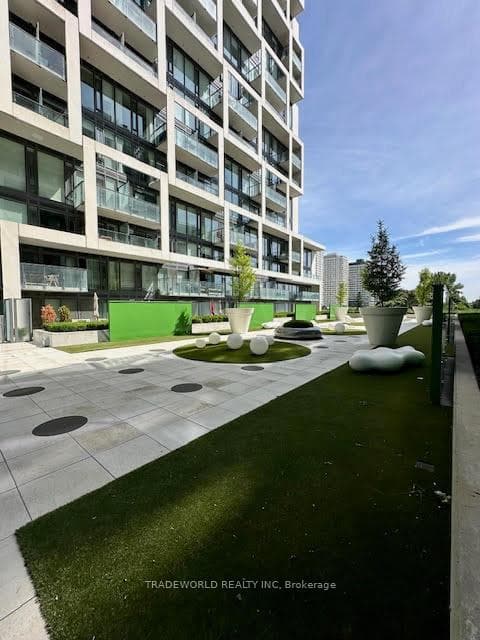 8 Hillsdale Avenue Unit 938 photo 23
