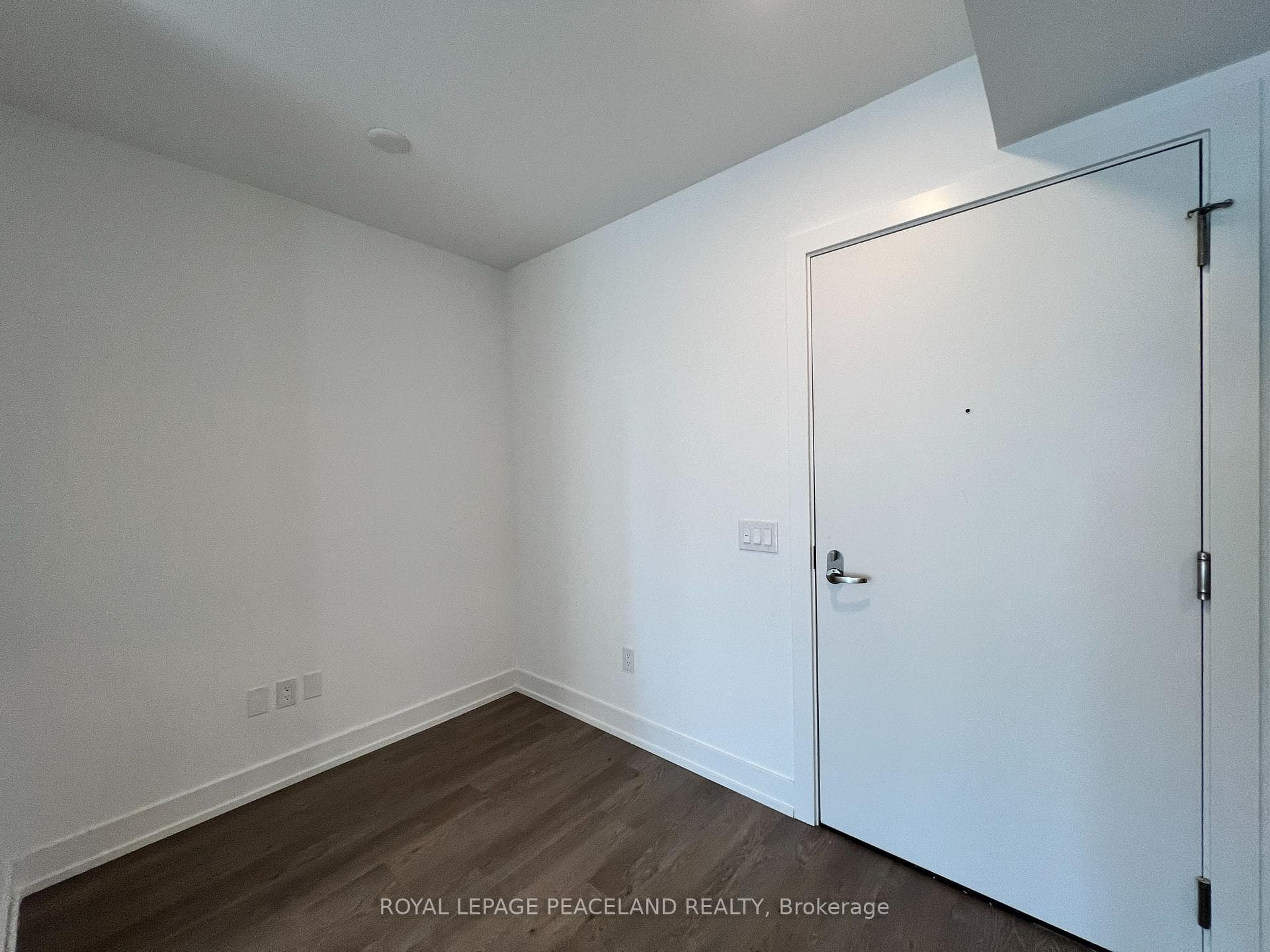 8 Cedarland Drive Unit 725 photo 6