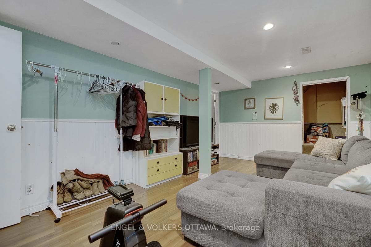 1844 Prestwick Drive photo 37