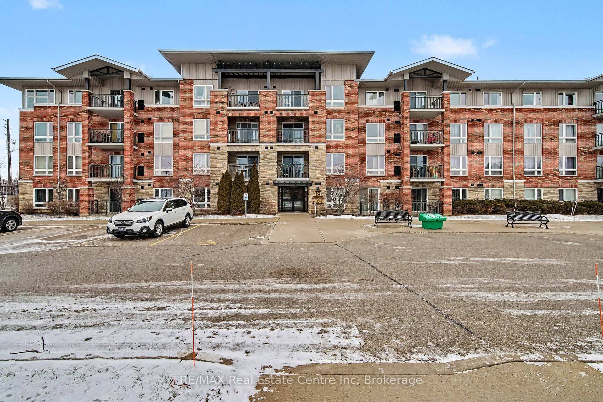 19 Waterford Drive Unit 307 photo 2