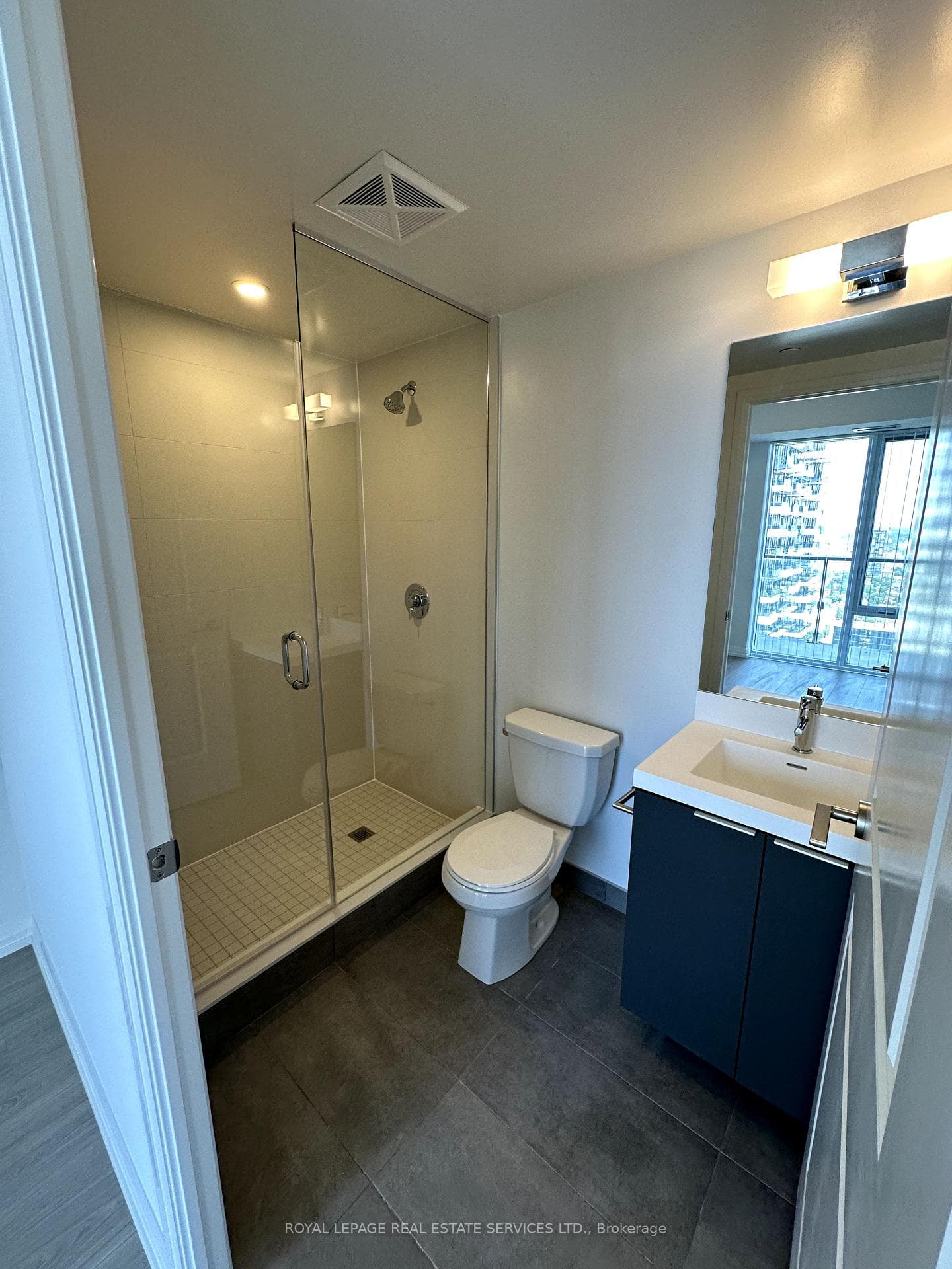 28 Widmer Street Unit 4225 photo 12
