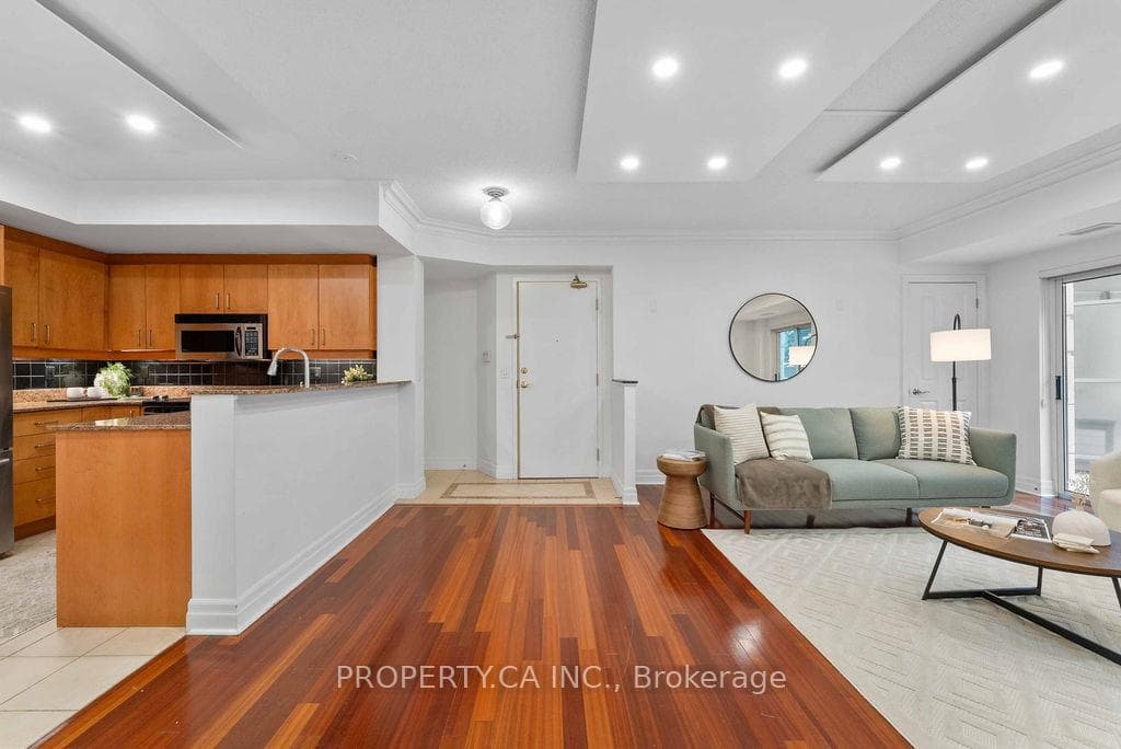 1801 Bayview Avenue Unit 101 photo 5