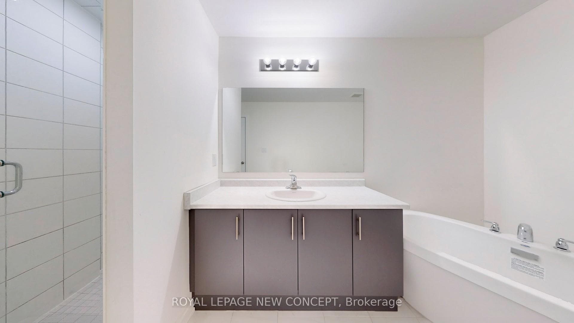 8 Winters Crescent photo 22