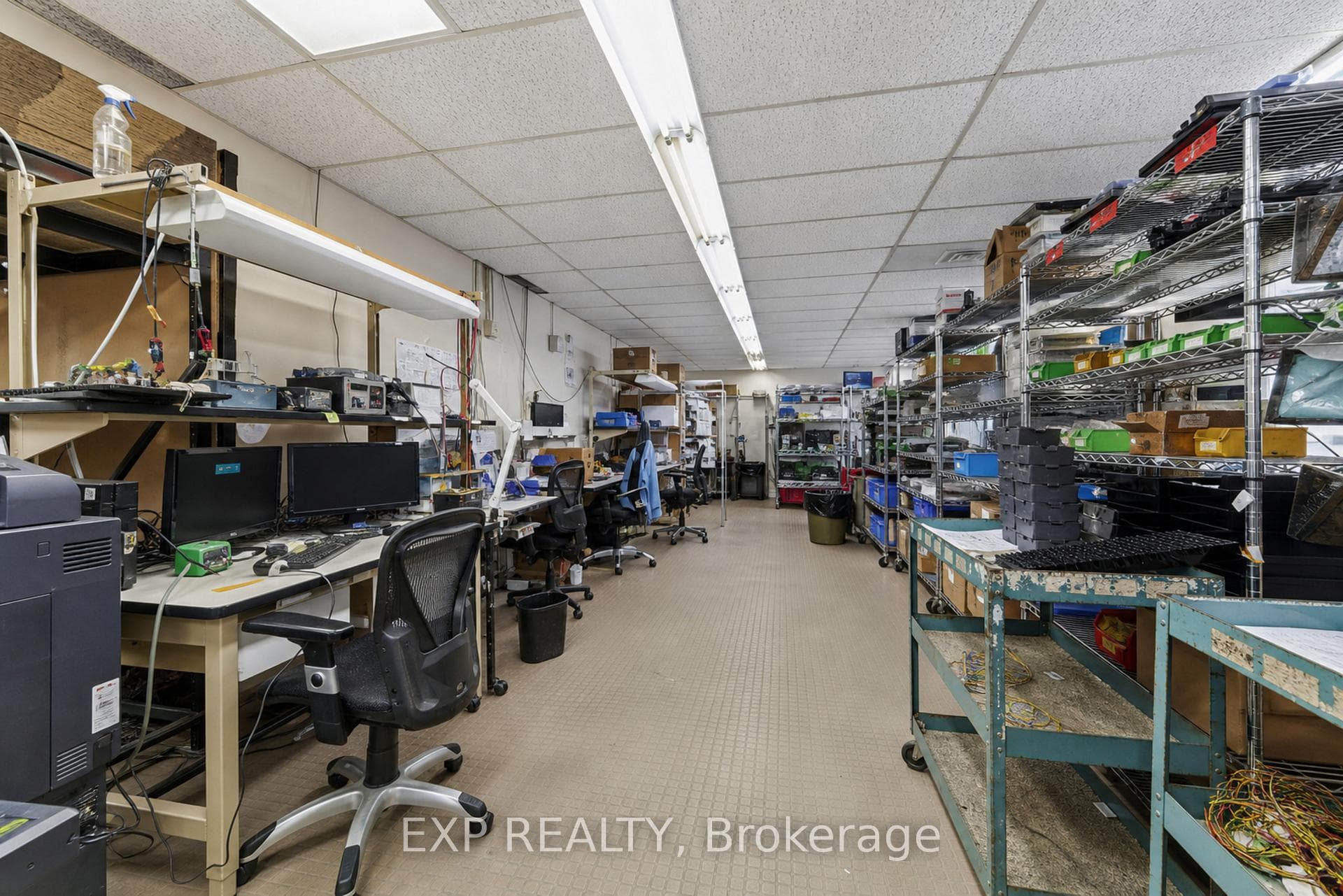 215 Colonnade Road photo 7