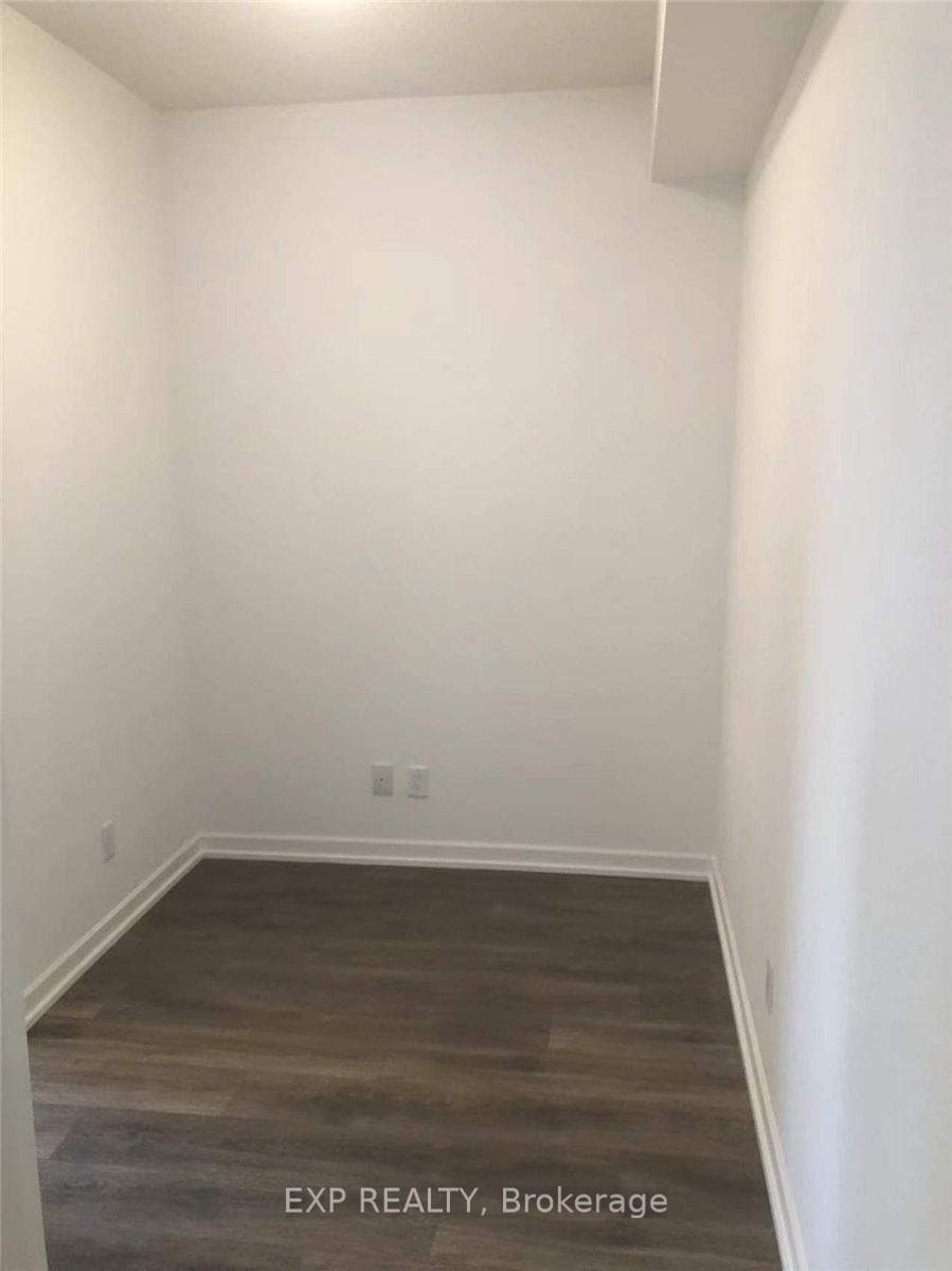 32 Forest Manor Road Unit 2510 photo 9