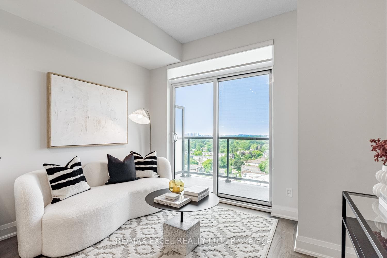 68 Canterbury Place Unit 1507 photo 9