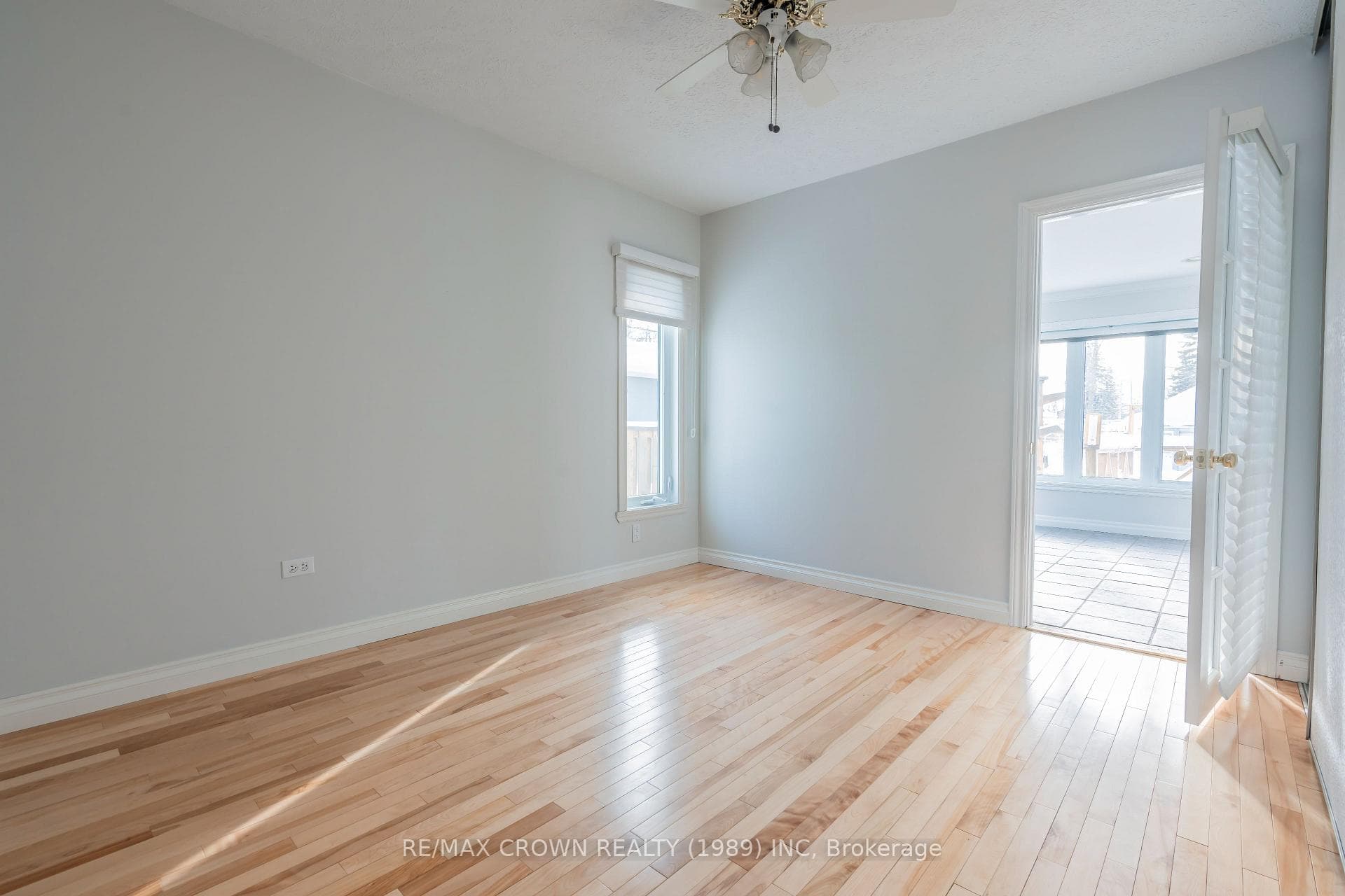 63 Bowman Avenue photo 22