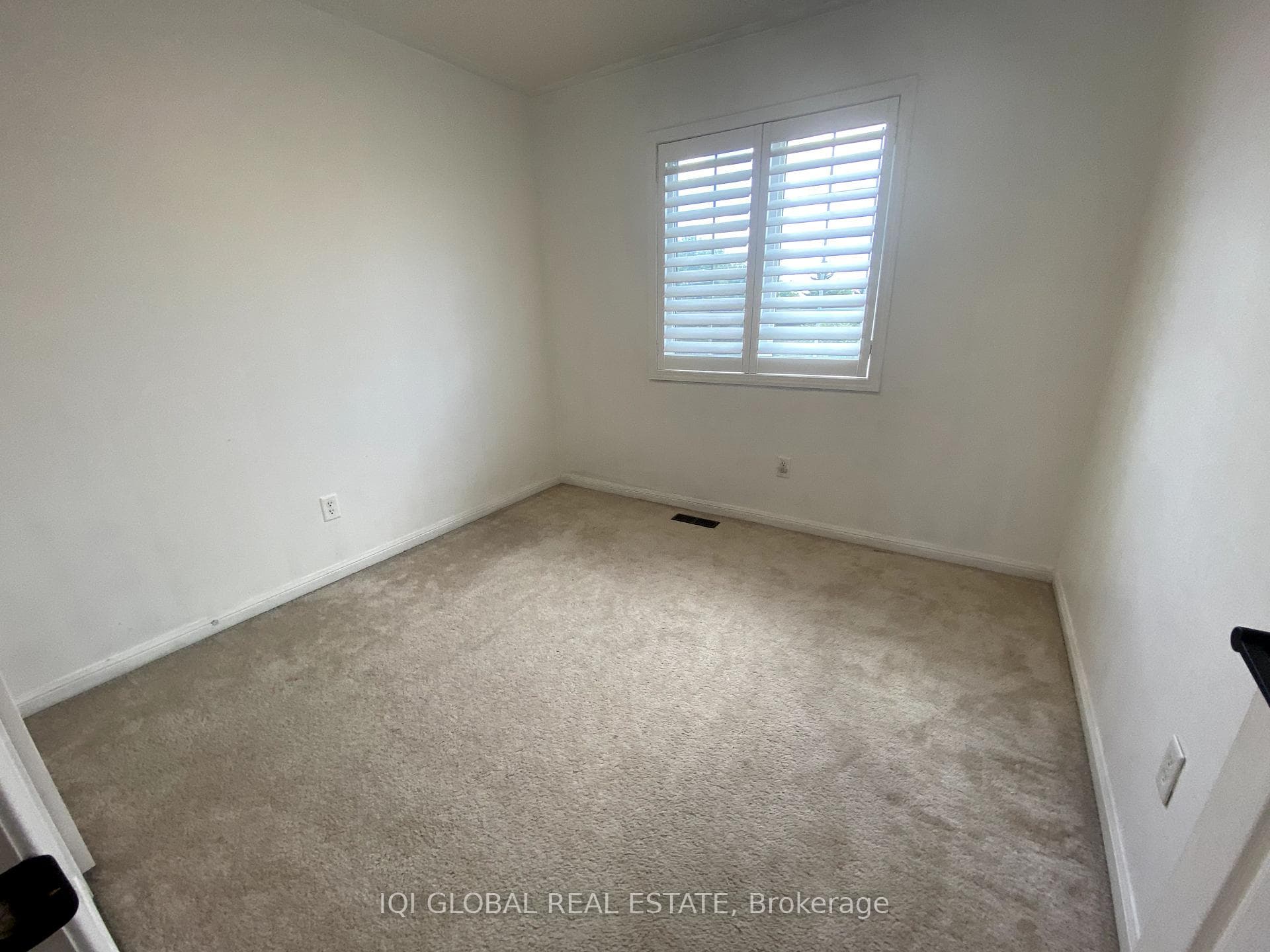 8 Bonello Crescent photo 26