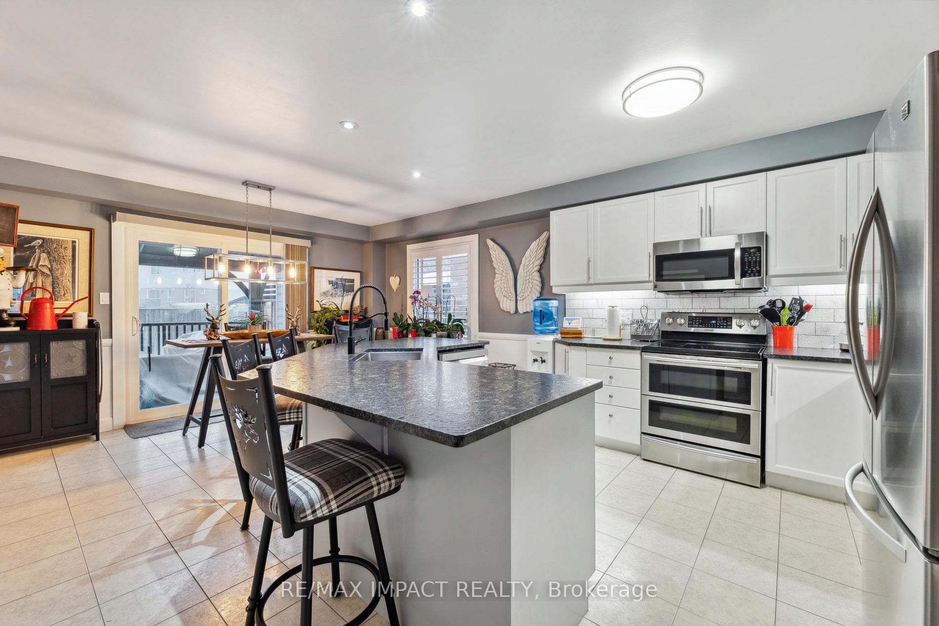 64 Goodwin Avenue photo 10