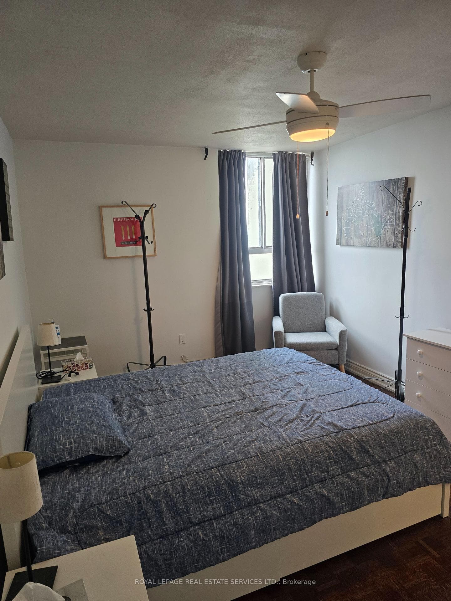 Large Bedroom