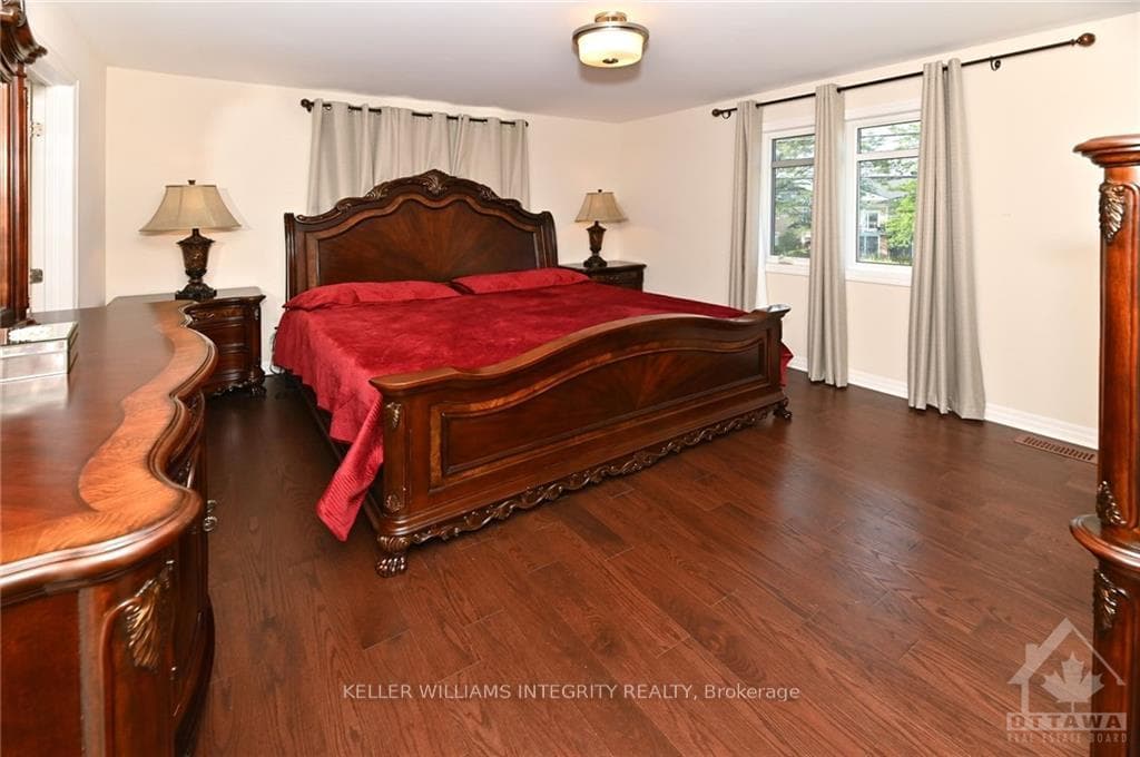 601 SPRING VALLEY Drive photo 25