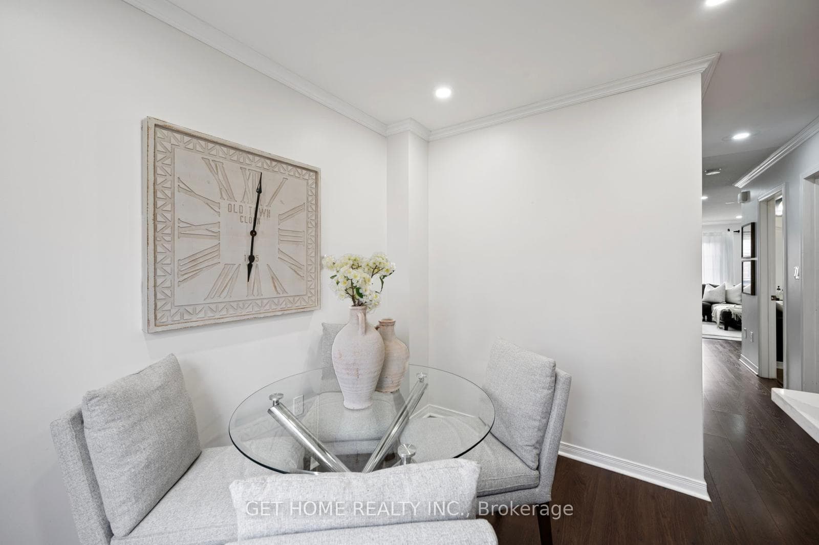 19 Benjamin Way photo 11