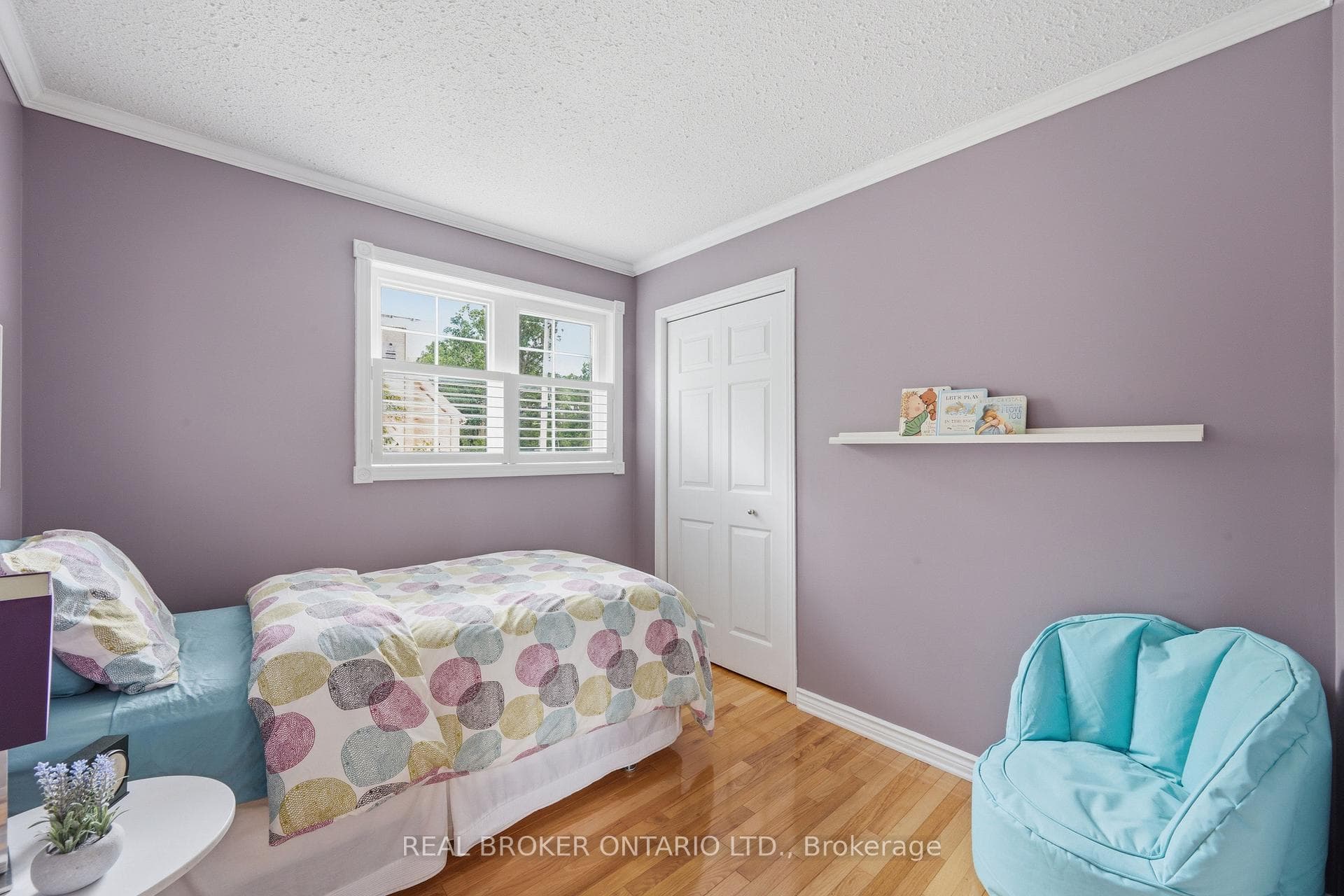 upper level bedroom