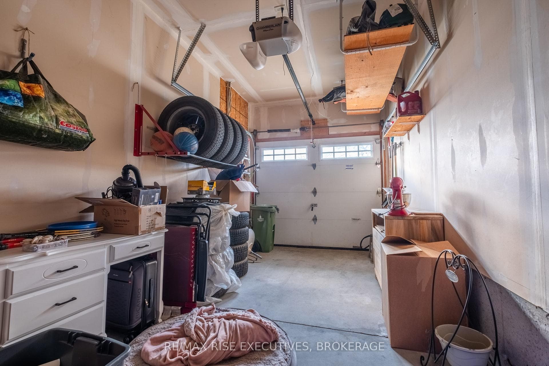 958 Swanfield Street photo 31