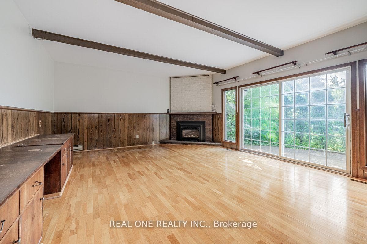 485 Macdonald Road photo 17