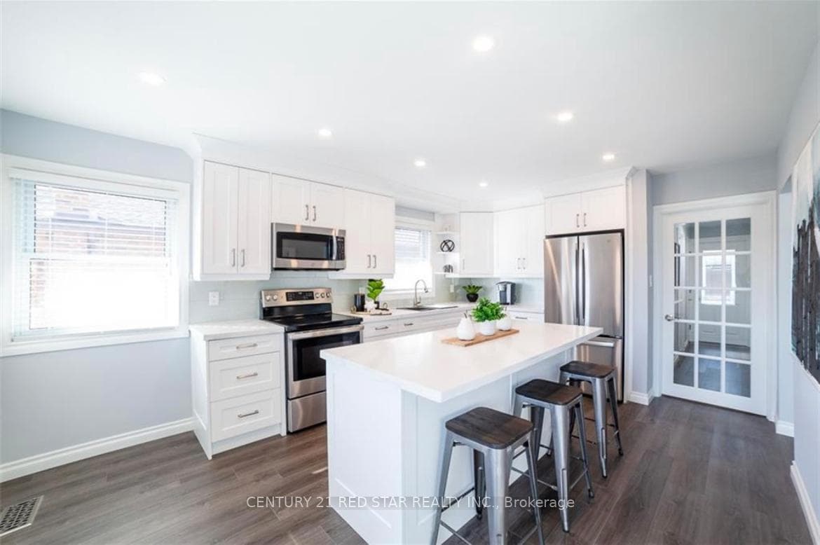 380 East 19th Street photo 2