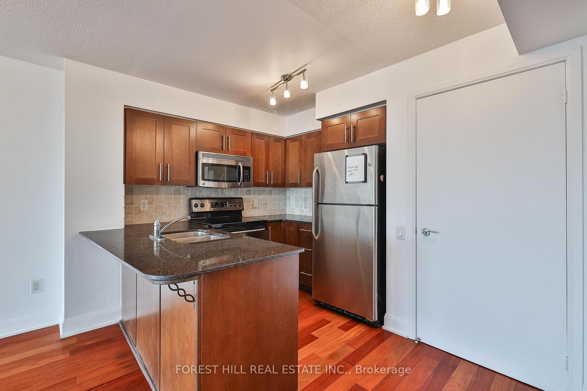 2181 Yonge Street Unit 2406 photo 4