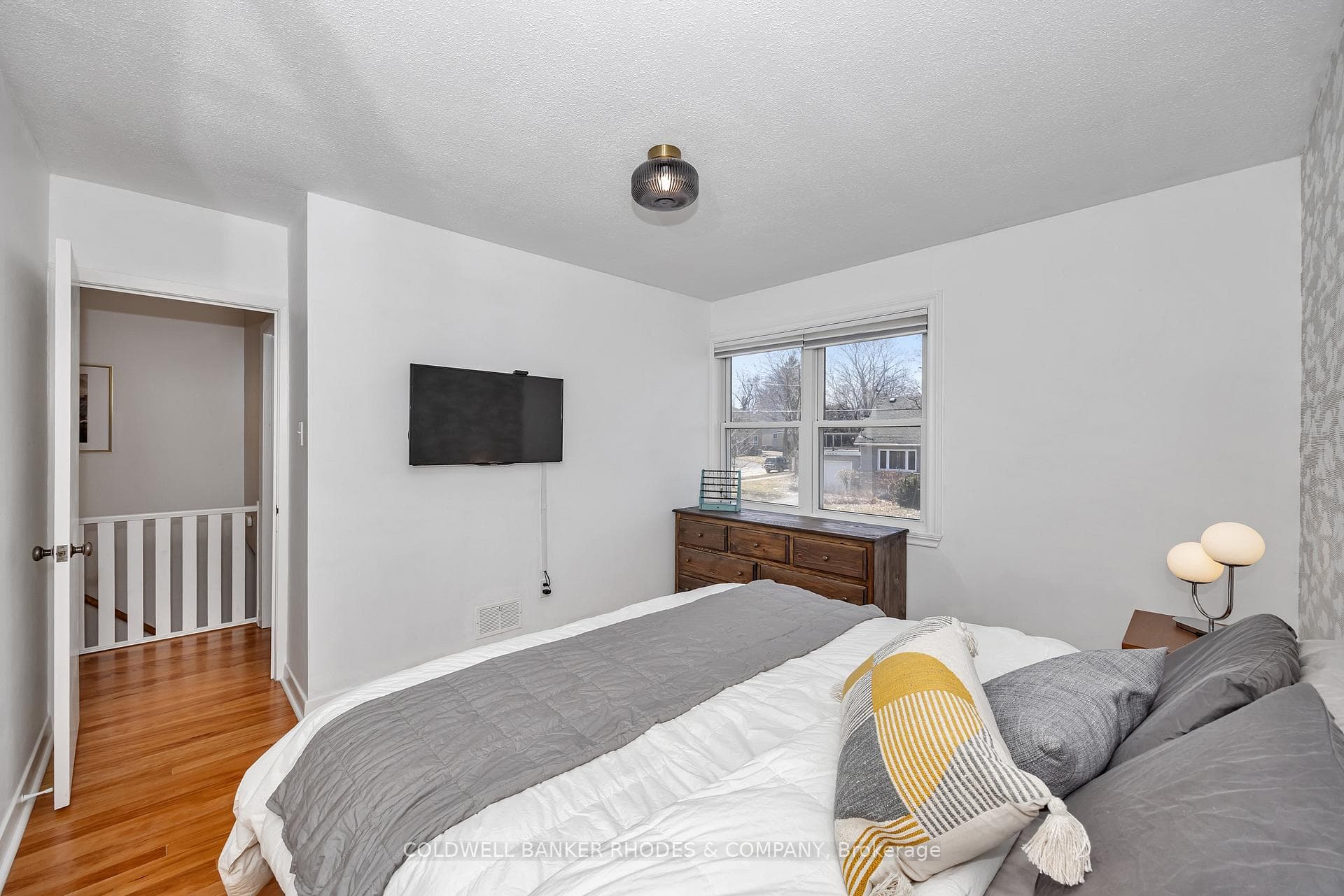 1063 Silver Street photo 20