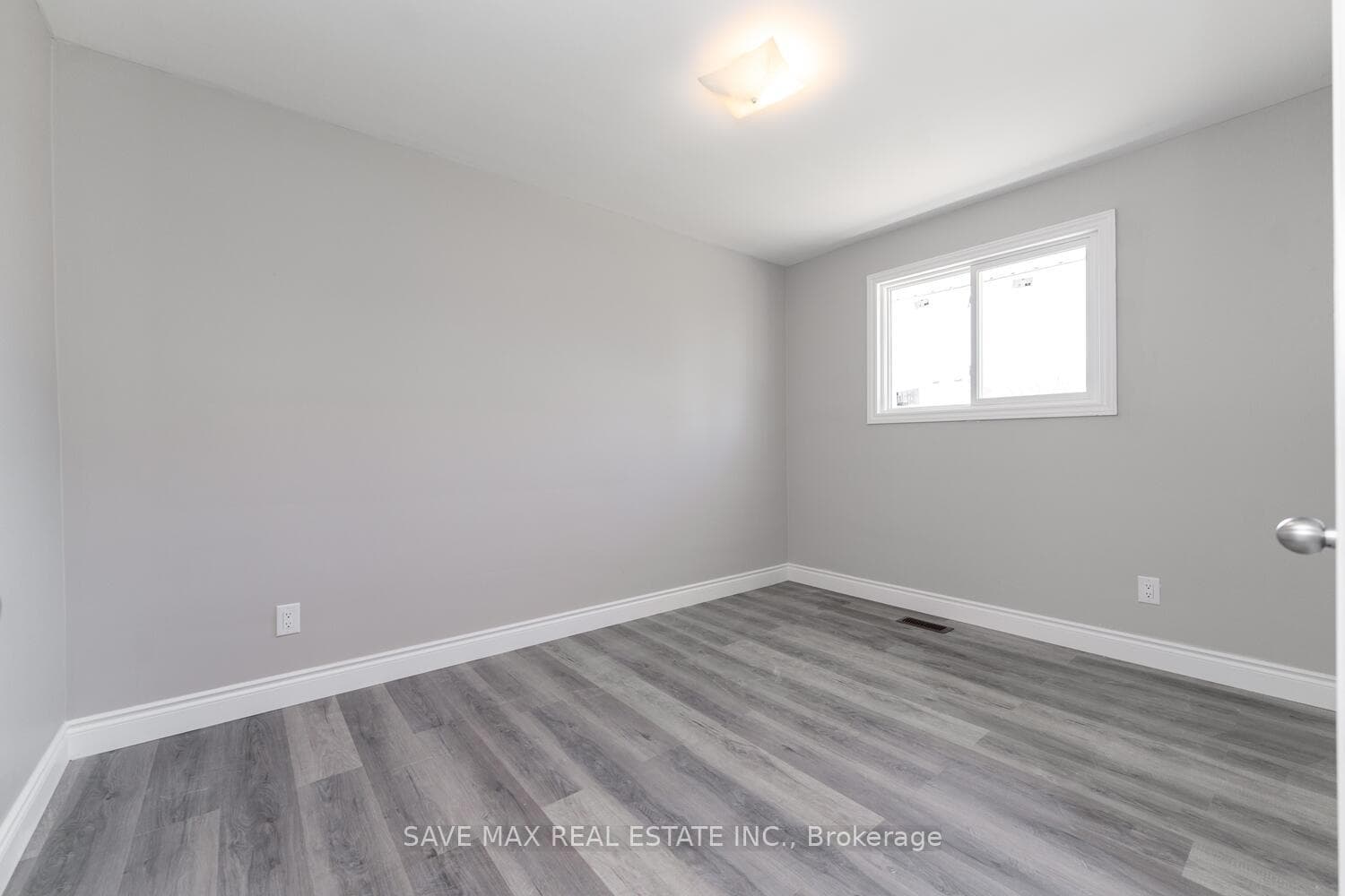 34 Garland Place photo 12