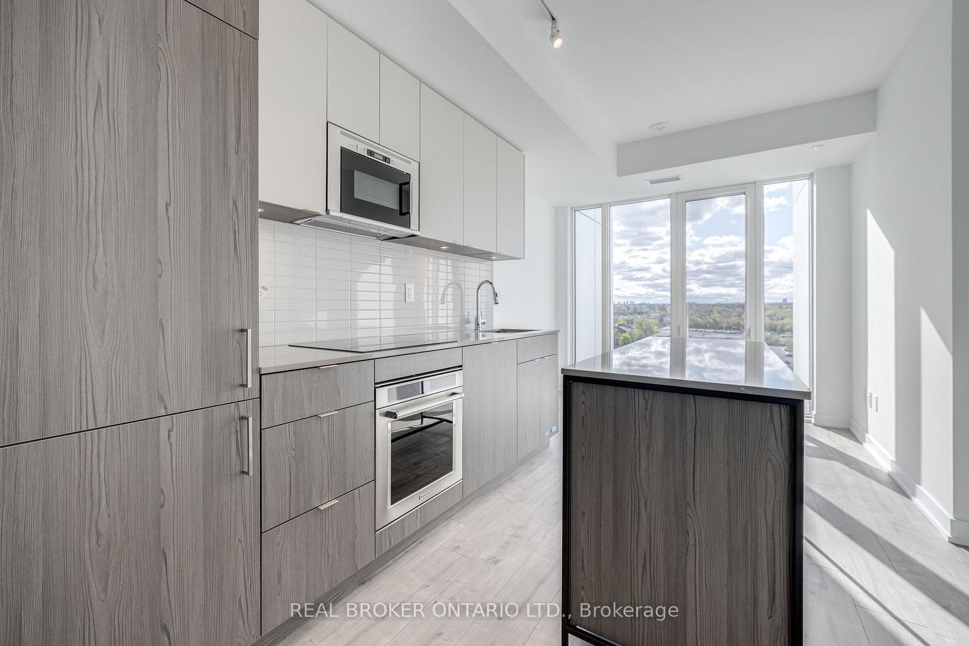 220 Missinnihe Way Unit 1117 photo 3