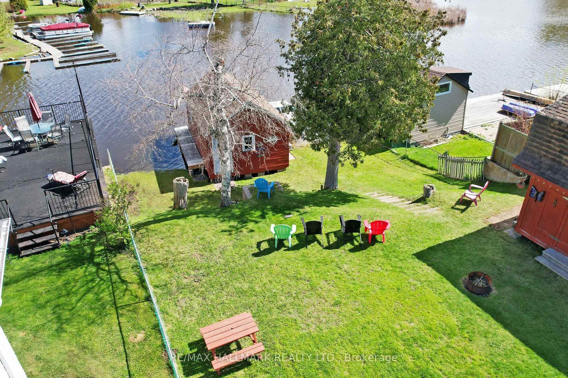 114 Riverglen Drive photo 36