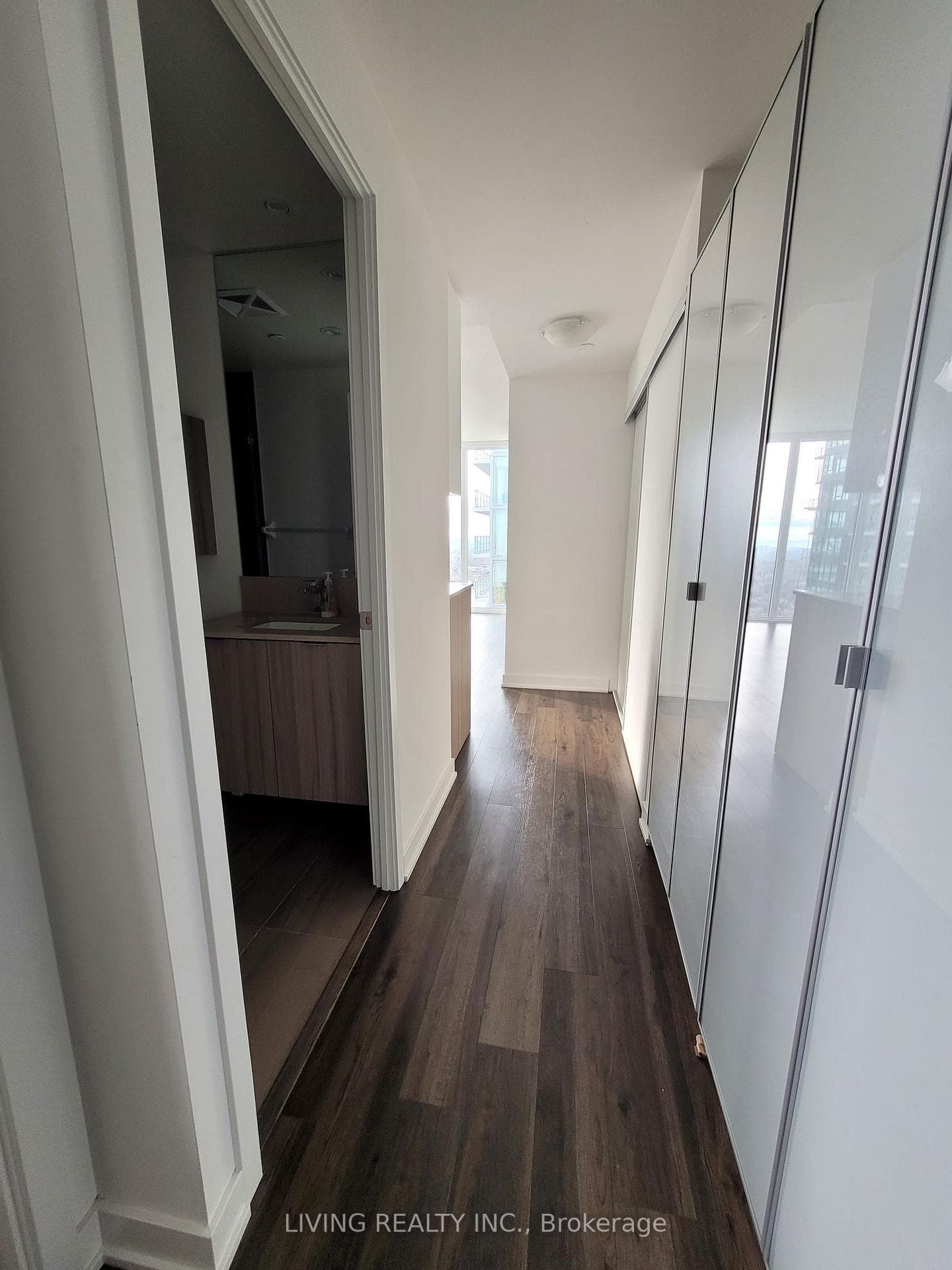 99 Broadway Avenue Unit 3404 photo 23
