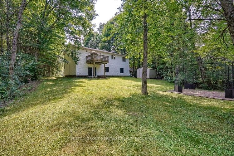 74 Edwina Drive photo 28