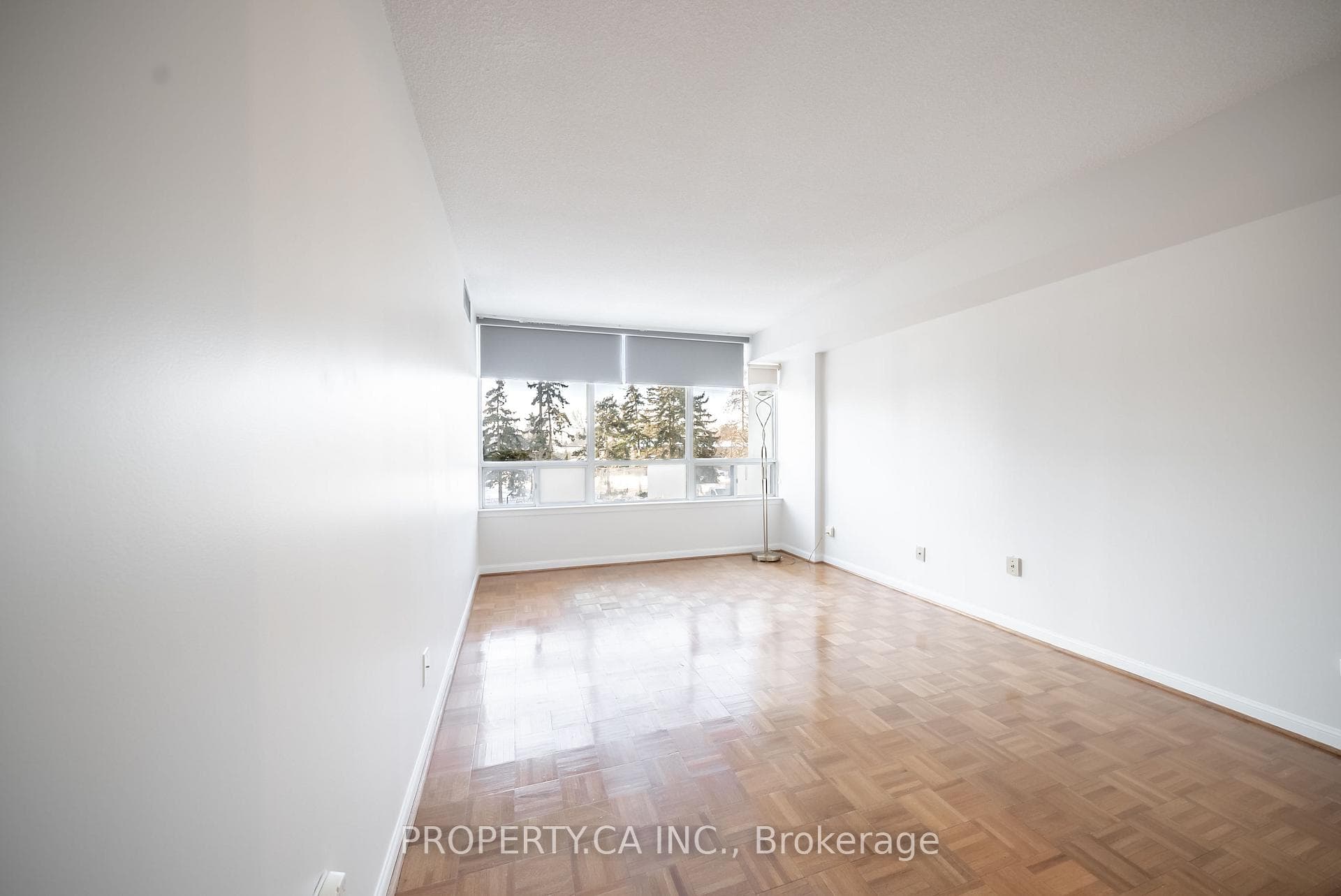 1121 Steeles Avenue Unit 201 photo 19
