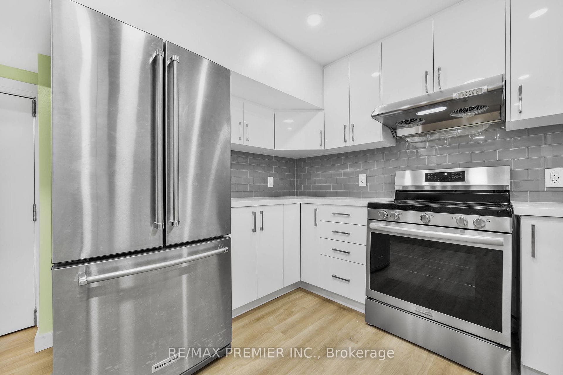 23 Siena Drive photo 10