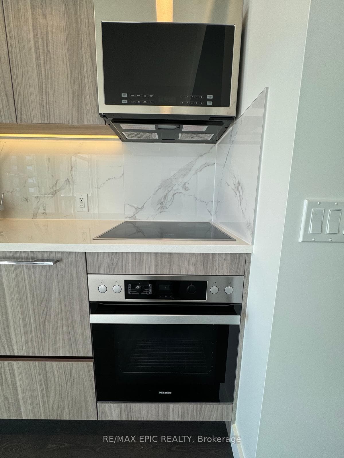 38 Widmer Street Unit 3610 photo 16