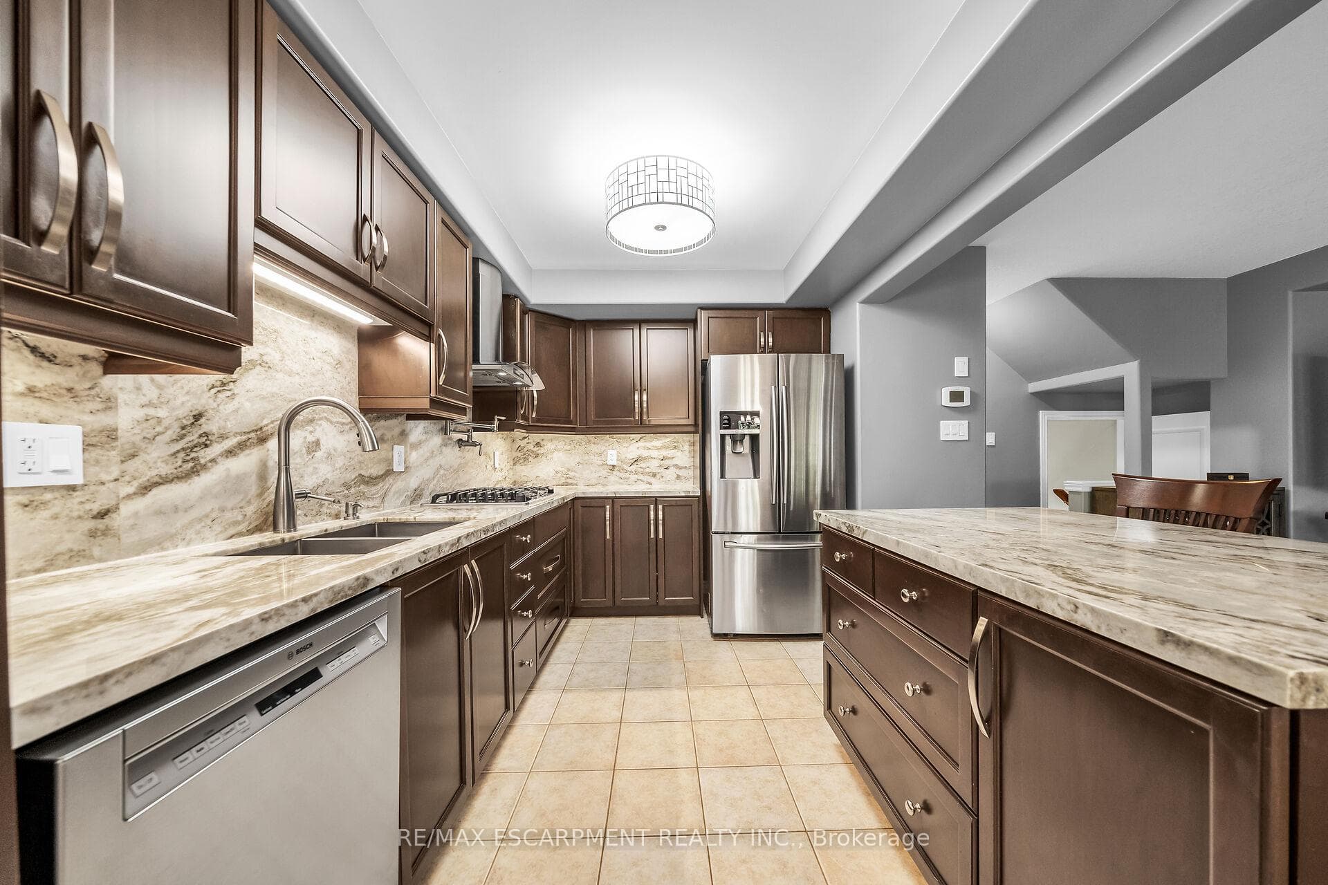 242 Upper Mount Albion Road Unit 12 photo 10