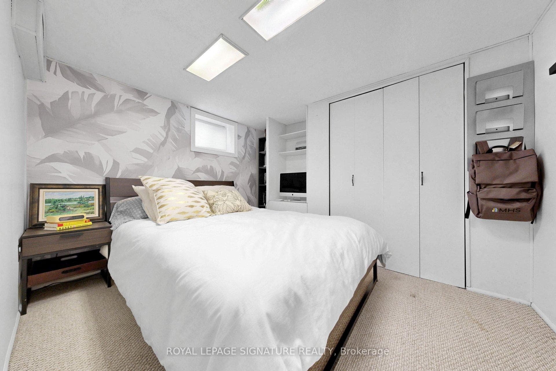 118 Canlish Road photo 34