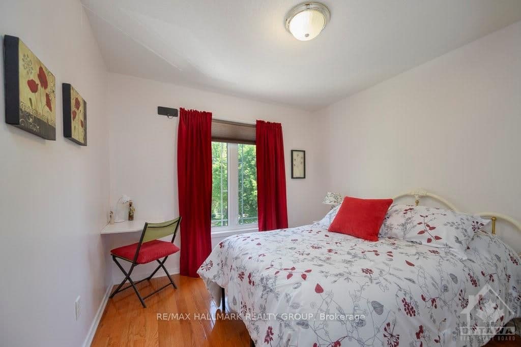510 WOODCHASE Street photo 21