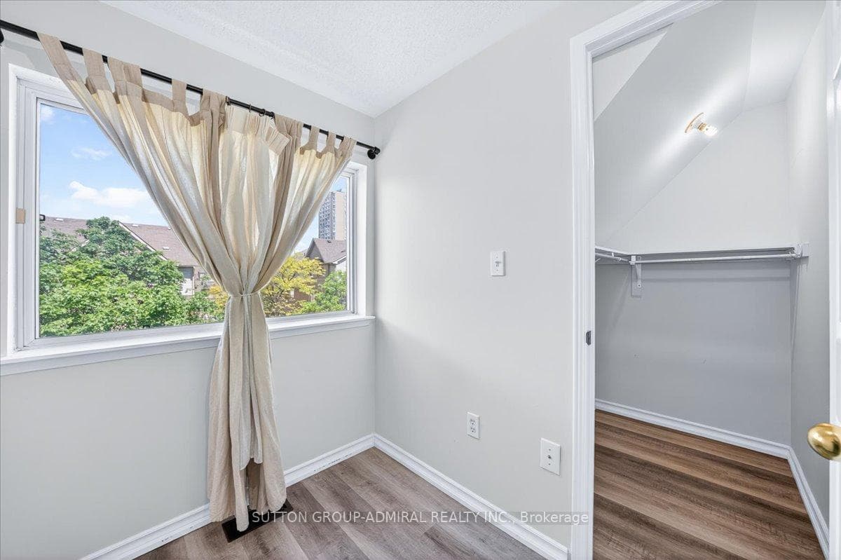 75 Strathaven Drive Unit 35 photo 36