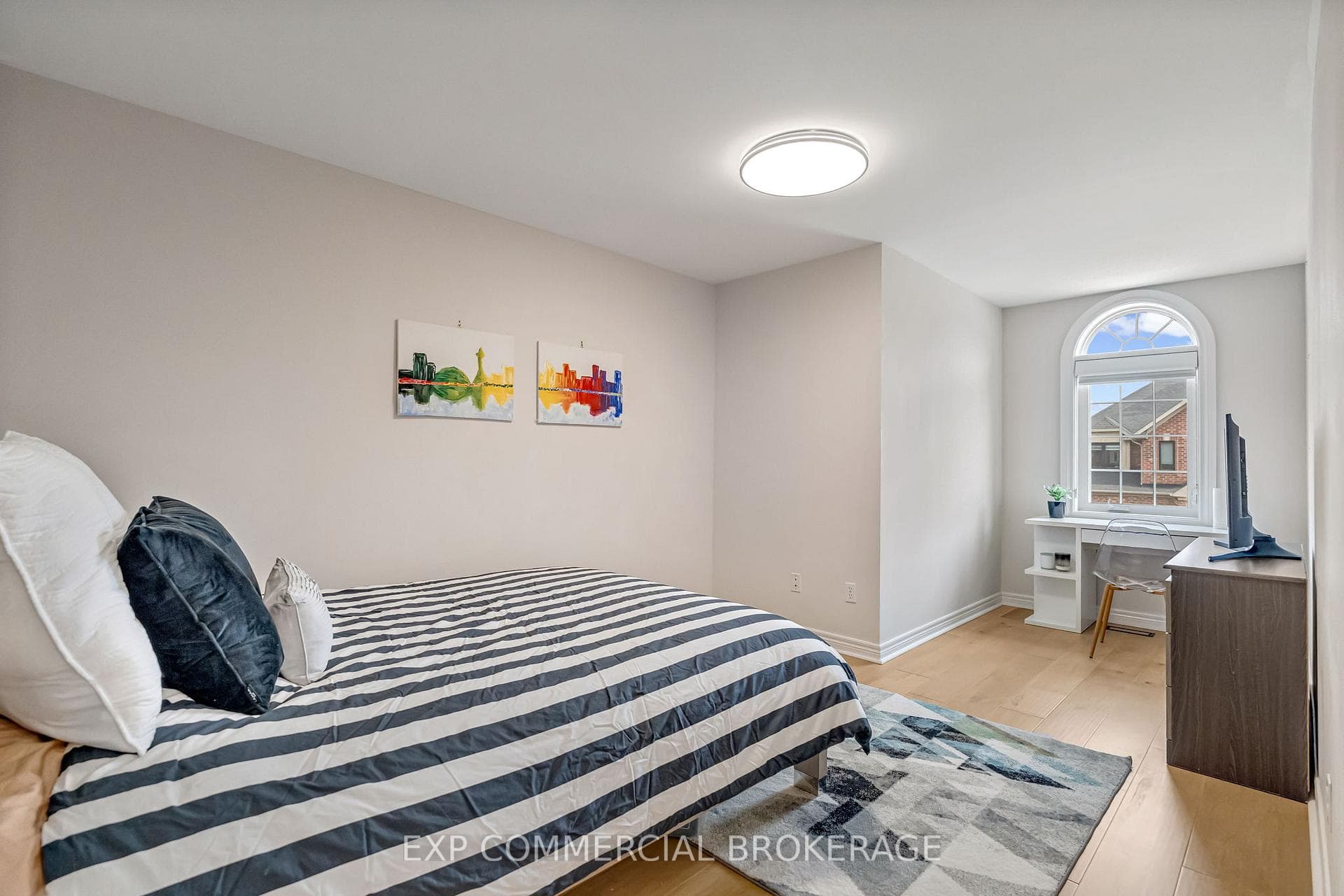 2264 Highcroft Road photo 34
