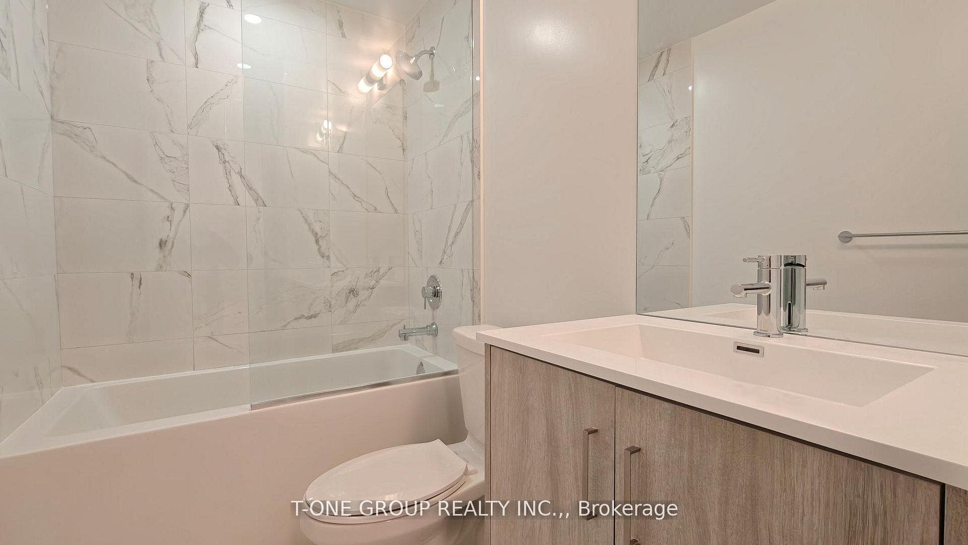 180 Front Street Unit 3703 photo 11
