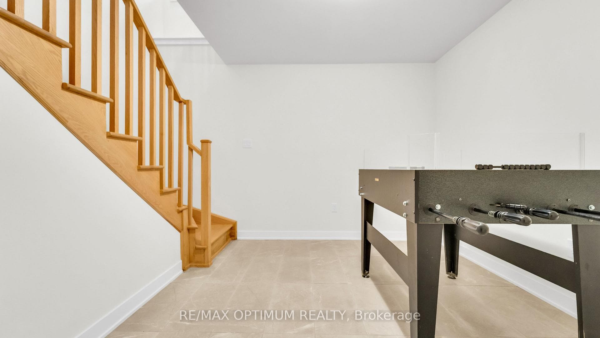 1003 Kingsridge Court photo 34