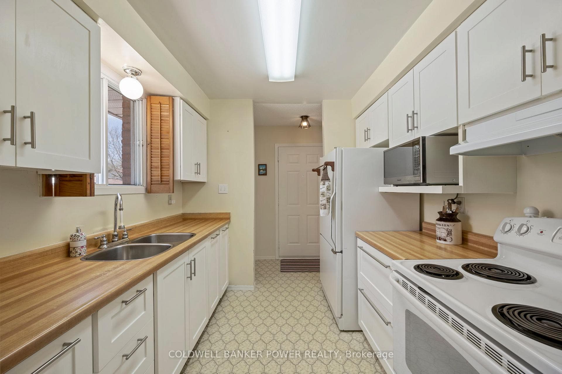 359 Speight Boulevard photo 7