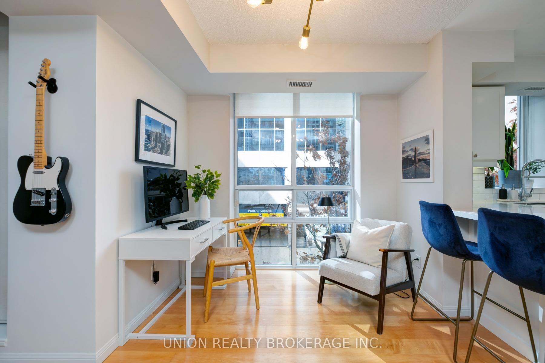 18 Stafford Street Unit 313 photo 6