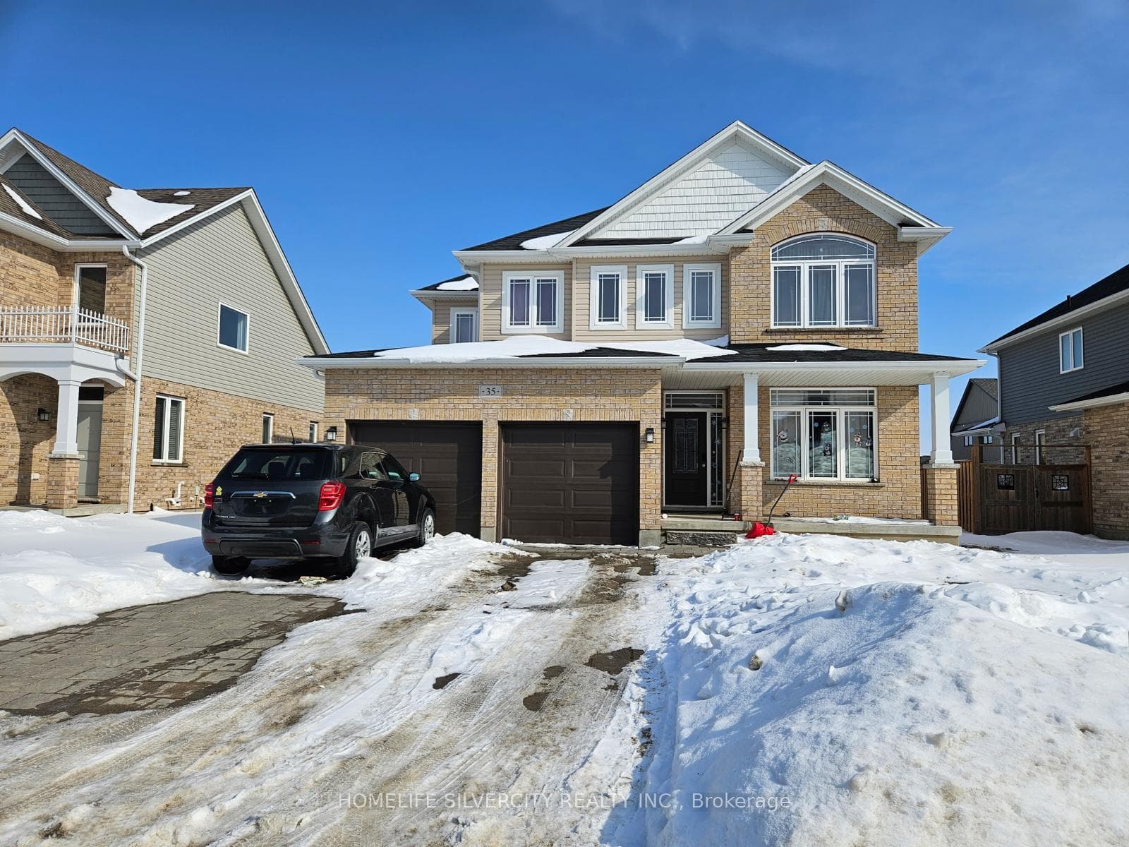 35 Balmoral Lane photo 1